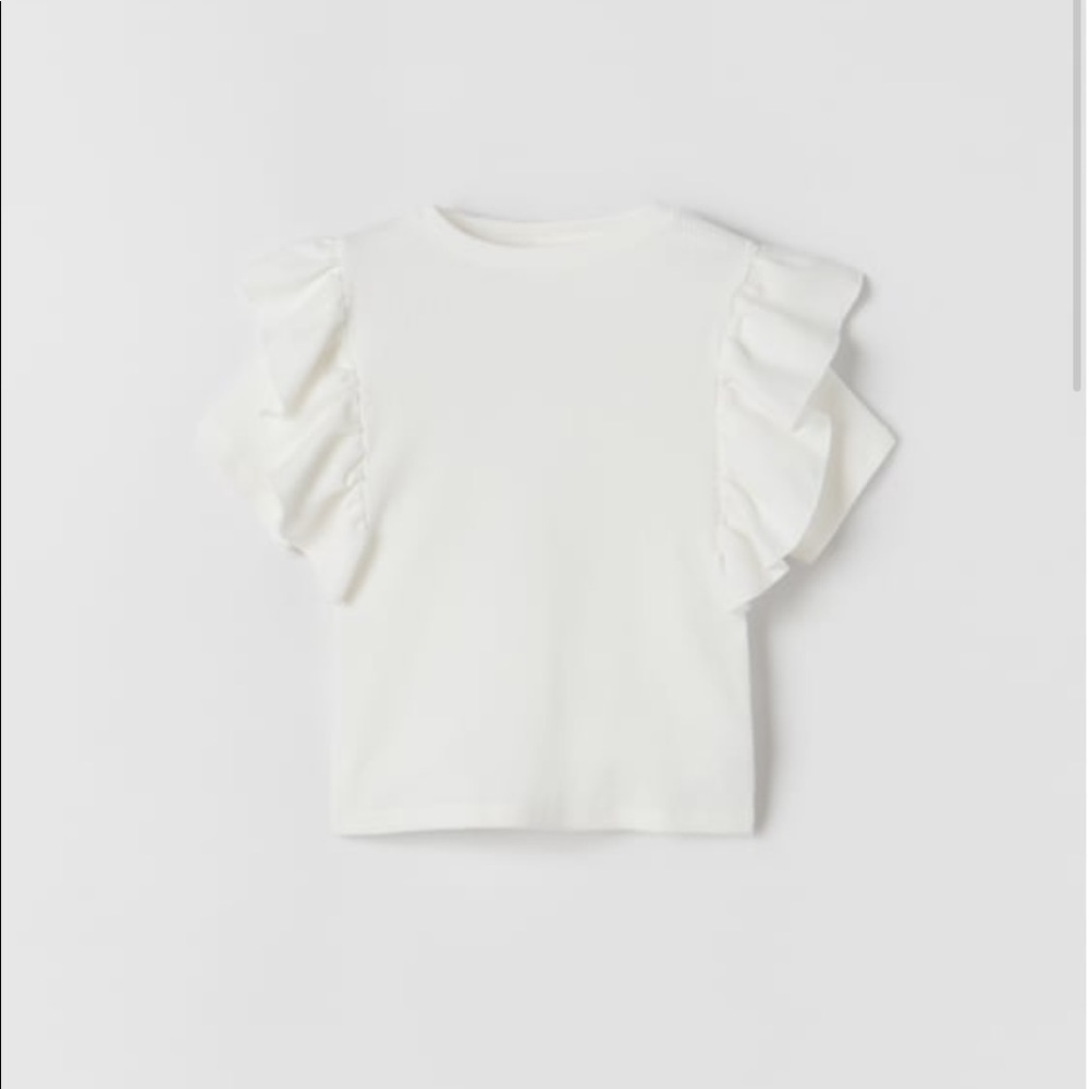 White cropped ruffle sleeve Zara top!!